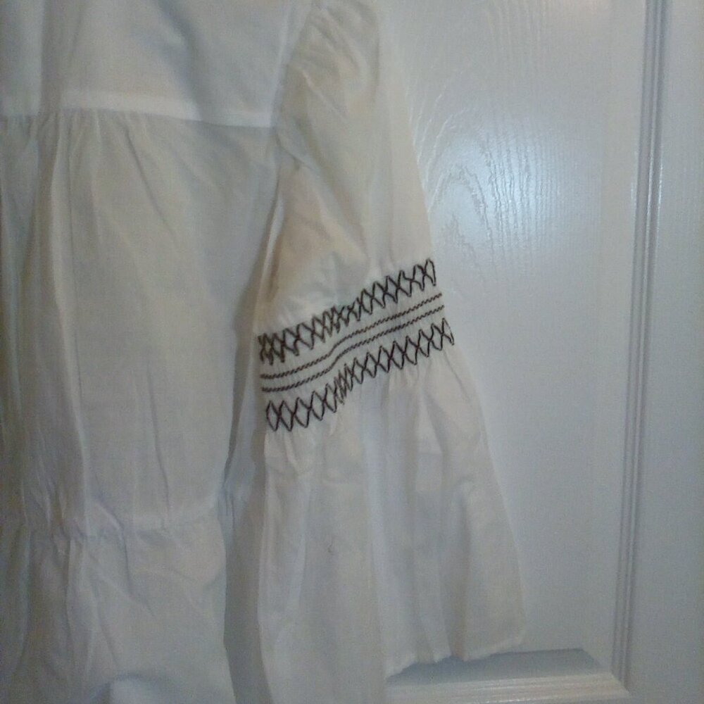 Cato white shirt 3/4 sleeves with black stitching size large - Picture 4 of 9